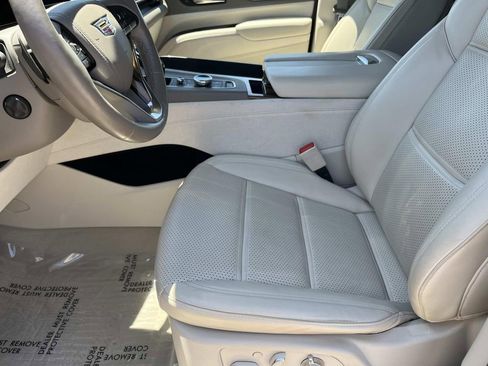 Used 2022 Cadillac Escalade Premium Luxury Platinum w/ LPO, Radiant Package AWD/4WD image 30