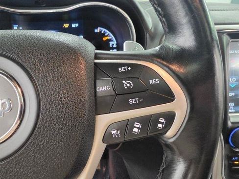 Used 2016 Jeep Grand Cherokee High Altitude AWD/4WD image 12