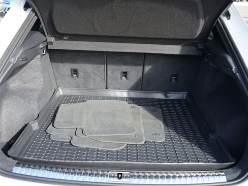 Used 2022 Audi Q3 2.0T Premium w/ Convenience Package image 12