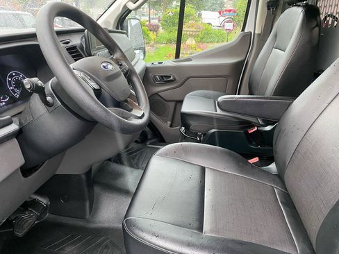 Used 2023 Ford Transit 150 Low Roof AWD image 19