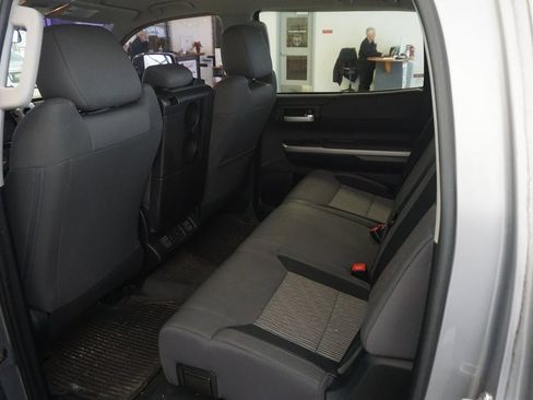 Used 2015 Toyota Tundra SR5 image 18