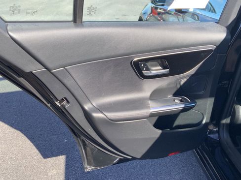 Used 2022 Mercedes-Benz C 300 4MATIC Sedan image 54