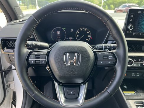 Used 2025 Honda CR-V Sport Touring image 9