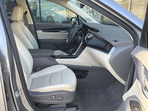 Certified 2024 Cadillac XT6 Premium Luxury image 13