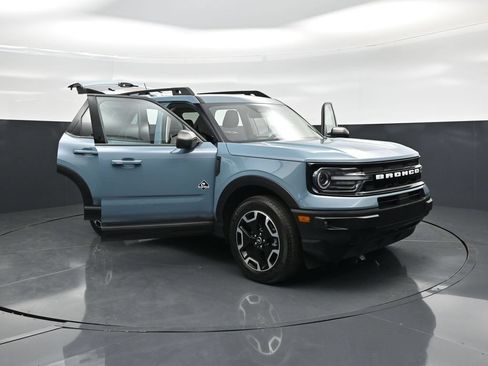Certified 2023 Ford Bronco Sport Outer Banks w/ Tech Package AWD/4WD image 33
