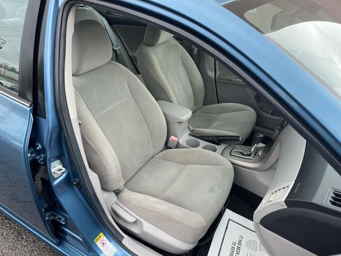 Used 2013 Toyota Corolla LE image 25