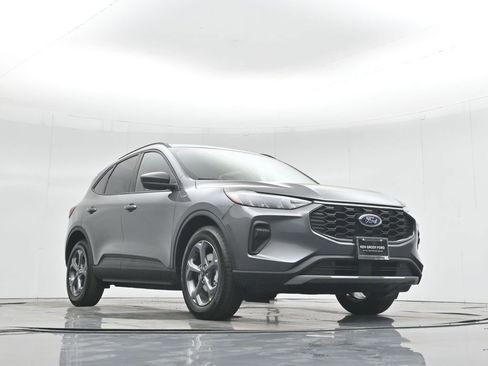 New 2025 Ford Escape ST-Line w/ Equipment Group 301A image 45