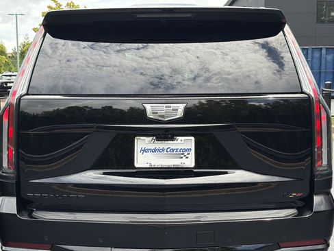 Used 2025 Cadillac Escalade V w/ LPO, ONYX Package AWD/4WD image 22
