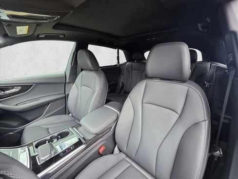 New 2026 Audi Q8 Premium Plus image 16
