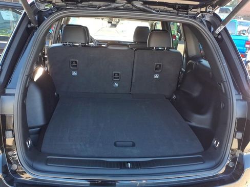 New 2026 Jeep Grand Cherokee Altitude image 13