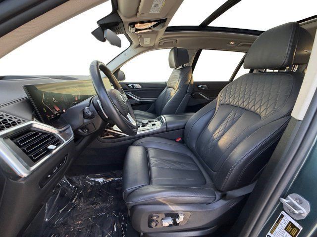 Used 2026 BMW X7 xDrive40i AWD/4WD image 10