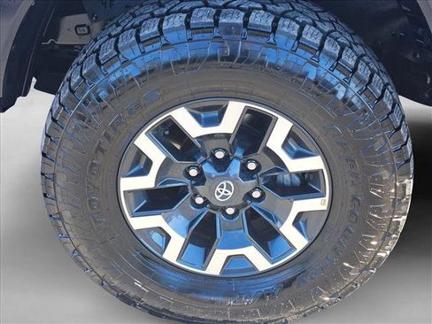Used 2023 Toyota Tacoma TRD Off-Road image 21