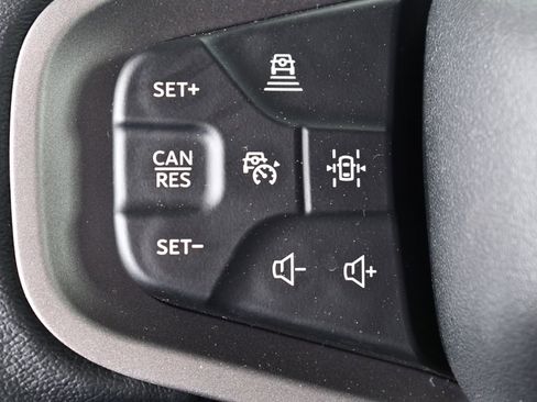 New 2025 Ford Bronco Badlands image 32