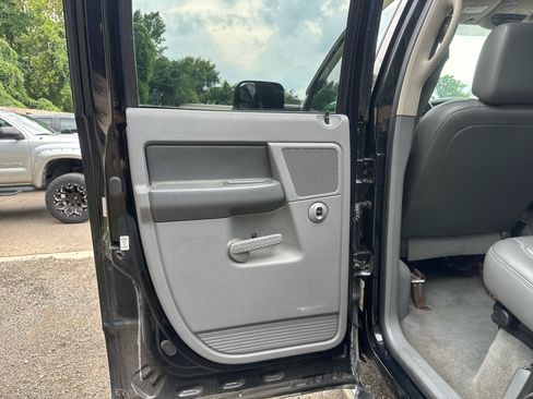 Used 2006 Dodge Ram 3500 Truck Laramie AWD/4WD image 16