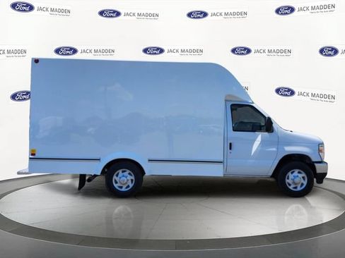 New 2027 Ford E-350 and Econoline 350 Super Duty w/ Power Equipment Group RWD image 6