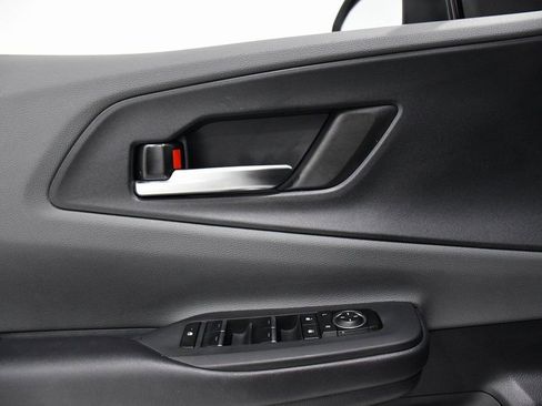 Used 2024 Toyota Prius XLE image 17