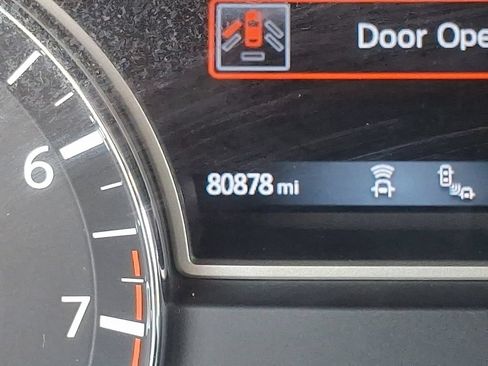 Used 2018 Nissan Pathfinder SV w/ SV Tech Package AWD/4WD image 22
