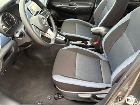 Used 2025 Nissan Versa SV w/ Trunk Package FWD image 26