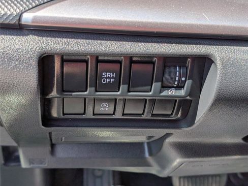 Used 2023 Subaru Forester Premium AWD/4WD image 21
