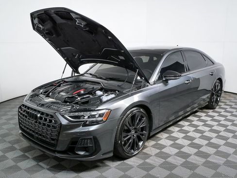 Used 2025 Audi S8 image 35