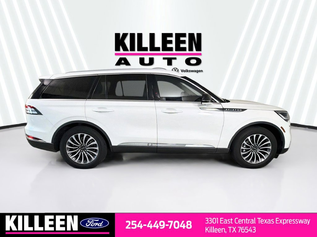 Used 2024 Lincoln Aviator Reserve w/ Elements Package Plus RWD image 10