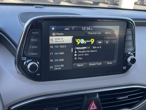 Used 2020 Hyundai Santa Fe Limited image 13