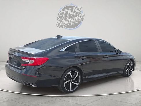 Used 2019 Honda Accord Sport image 5