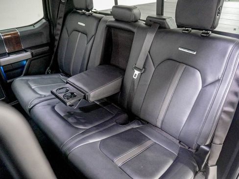 Used 2015 Ford F150 Platinum w/ Equipment Group 701A Luxury image 35