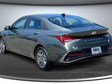 Used 2024 Hyundai Elantra SEL image 4