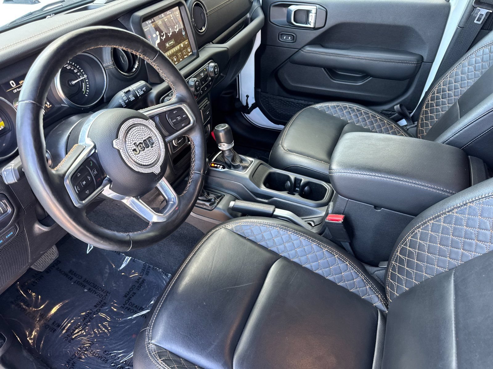 Used 2022 Jeep Wrangler Unlimited Sahara AWD/4WD image 10