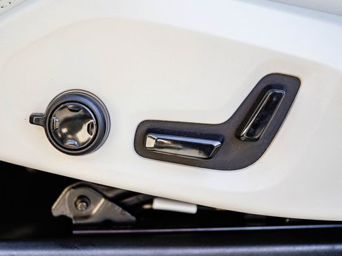 Used 2024 Volvo XC90 T8 Ultimate w/ Protection Package Premier image 24