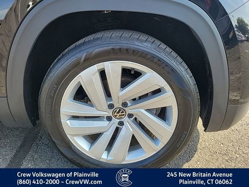 Certified 2023 Volkswagen Atlas Cross Sport SE w/ Panoramic Sunroof Package AWD/4WD image 20