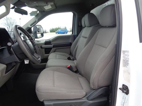 Used 2022 Ford F350 XLT w/ XLT Value Package image 50