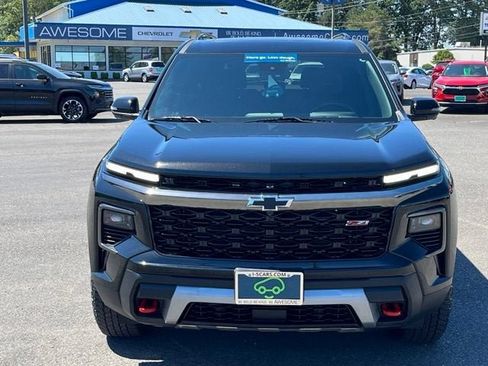 Used 2026 Chevrolet Traverse Z71 AWD/4WD image 3