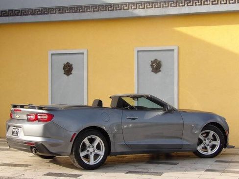 Used 2021 Chevrolet Camaro LT image 17