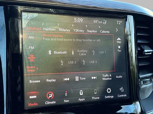 Used 2020 RAM 1500 Laramie AWD/4WD image 34