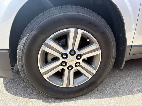 Used 2017 Chevrolet Traverse LT FWD image 5