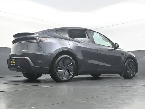 Used 2026 Tesla Model Y Long Range AWD/4WD image 43