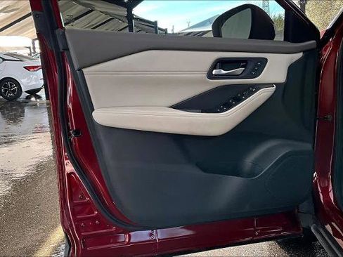 Certified 2023 Nissan Rogue SL w/ SL Premium Package image 21