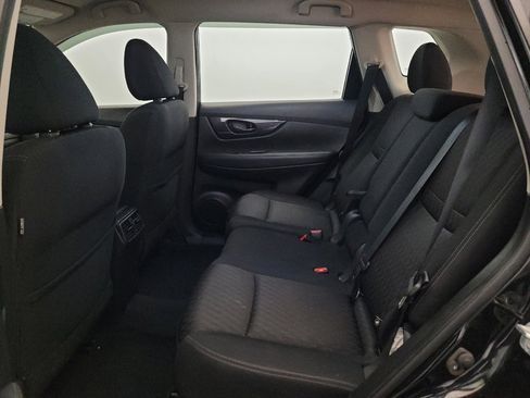 Used 2019 Nissan Rogue S AWD/4WD image 18