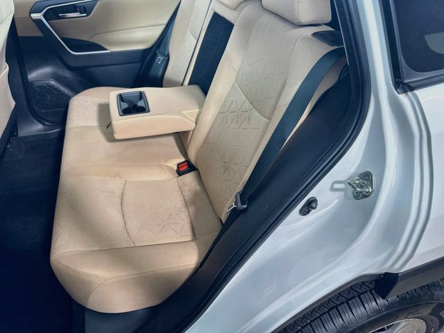 Used 2023 Toyota RAV4 XLE AWD/4WD image 19