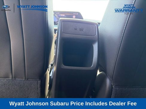 Used 2024 Chevrolet Trax LT FWD image 32