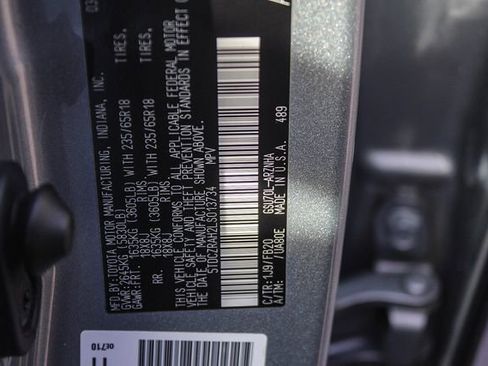 Used 2020 Toyota Highlander L image 40