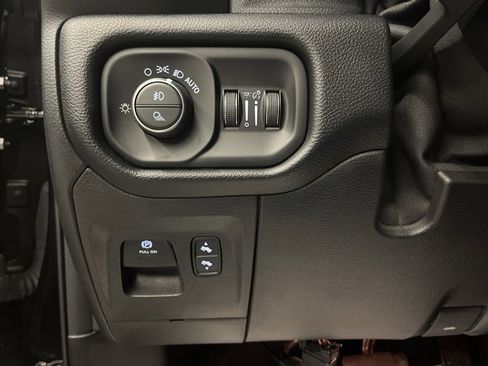 Used 2021 RAM 1500 Sport image 13