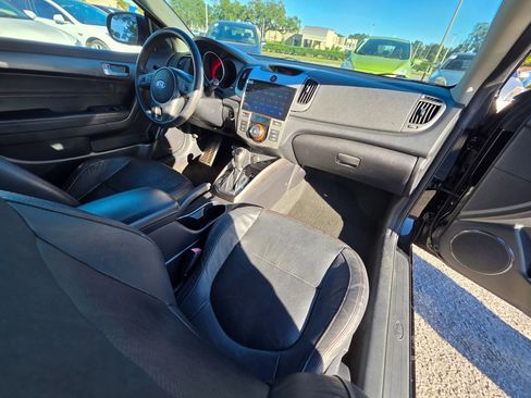 Used 2012 Kia Forte Koup SX w/ Tech Pkg image 16