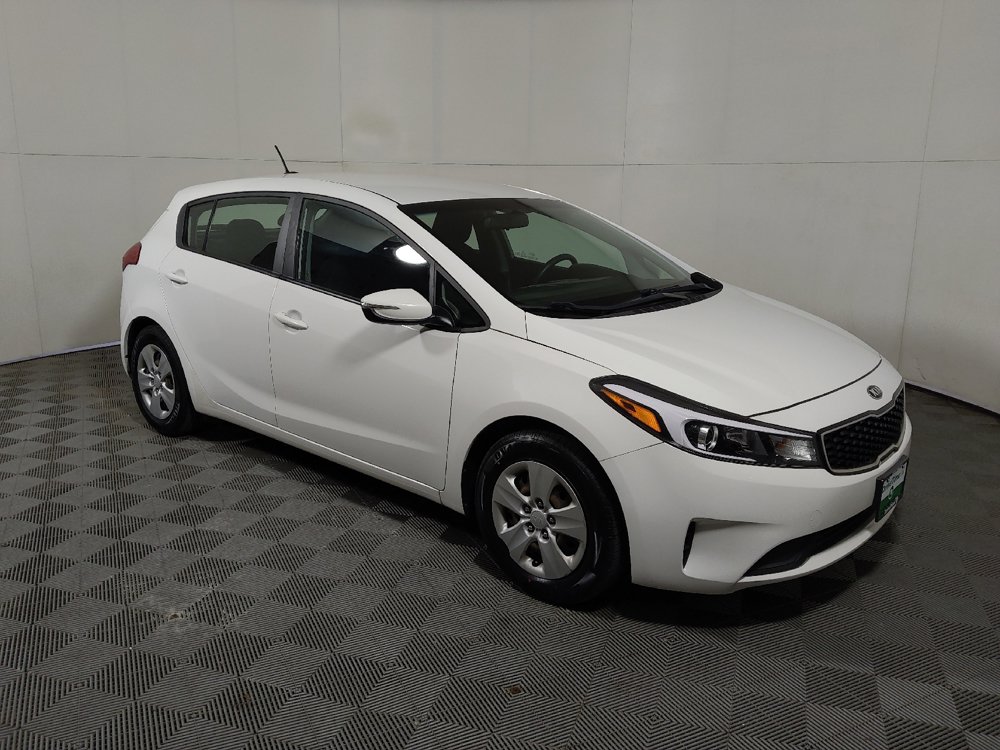 Used 2017 Kia Forte LX FWD image 11