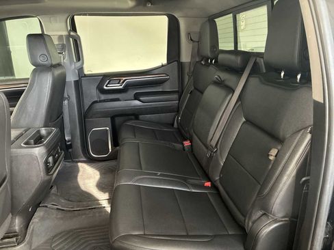 Used 2023 Chevrolet Silverado 1500 LT Trail Boss w/ LT Trail Boss Premium Package image 25