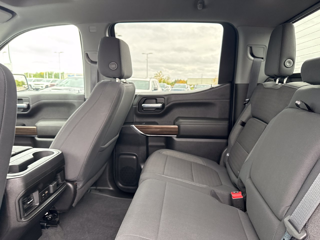 Used 2021 Chevrolet Silverado 1500 LT Trail Boss w/ Convenience Package II AWD/4WD image 14