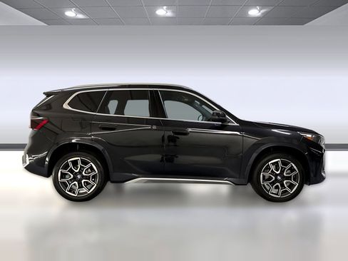 Used 2025 BMW X1 xDrive28i w/ Convenience Package image 8
