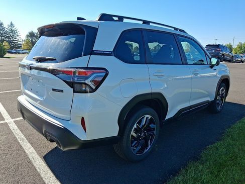 New 2026 Subaru Forester Premium AWD/4WD image 4